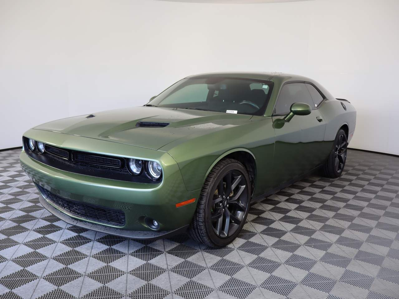 2022 Dodge Challenger SXT