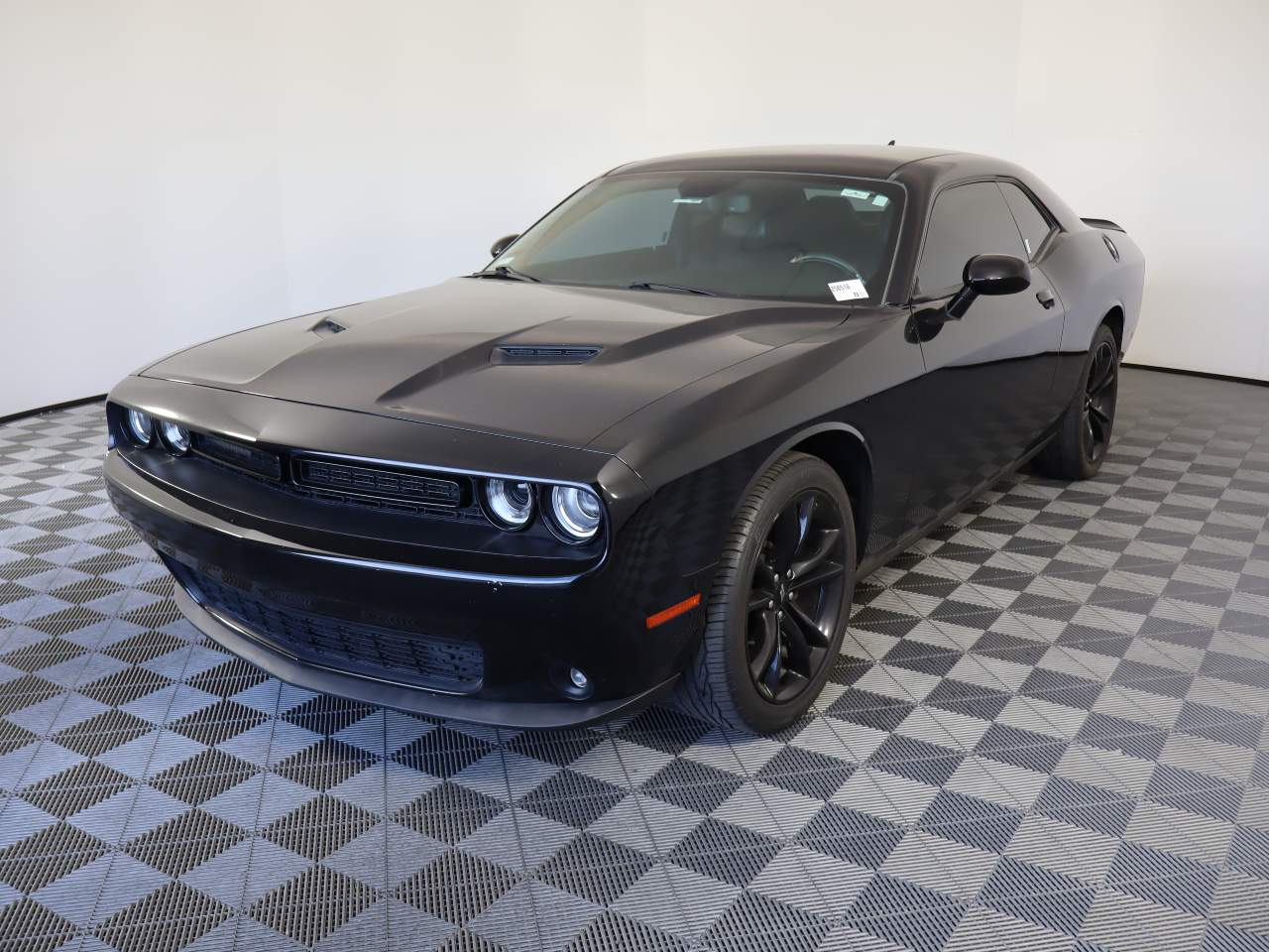 2018 Dodge Challenger SXT Plus