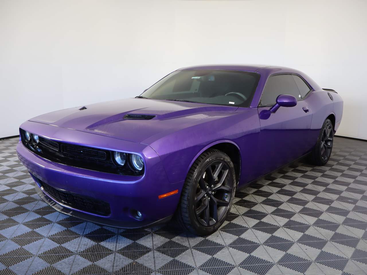 2023 Dodge Challenger SXT Auto's photo