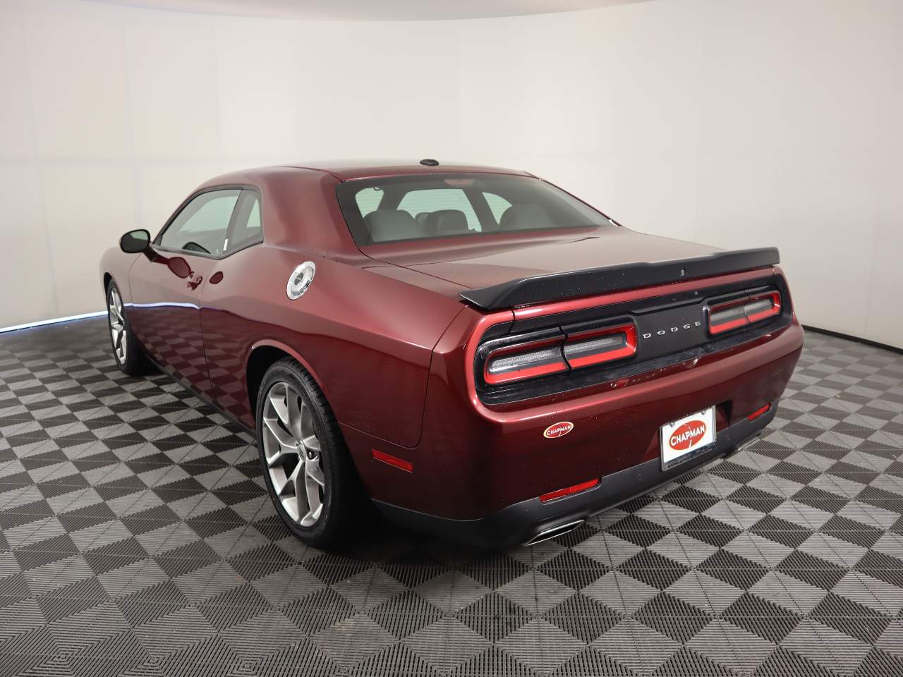 View vehicle photo 4