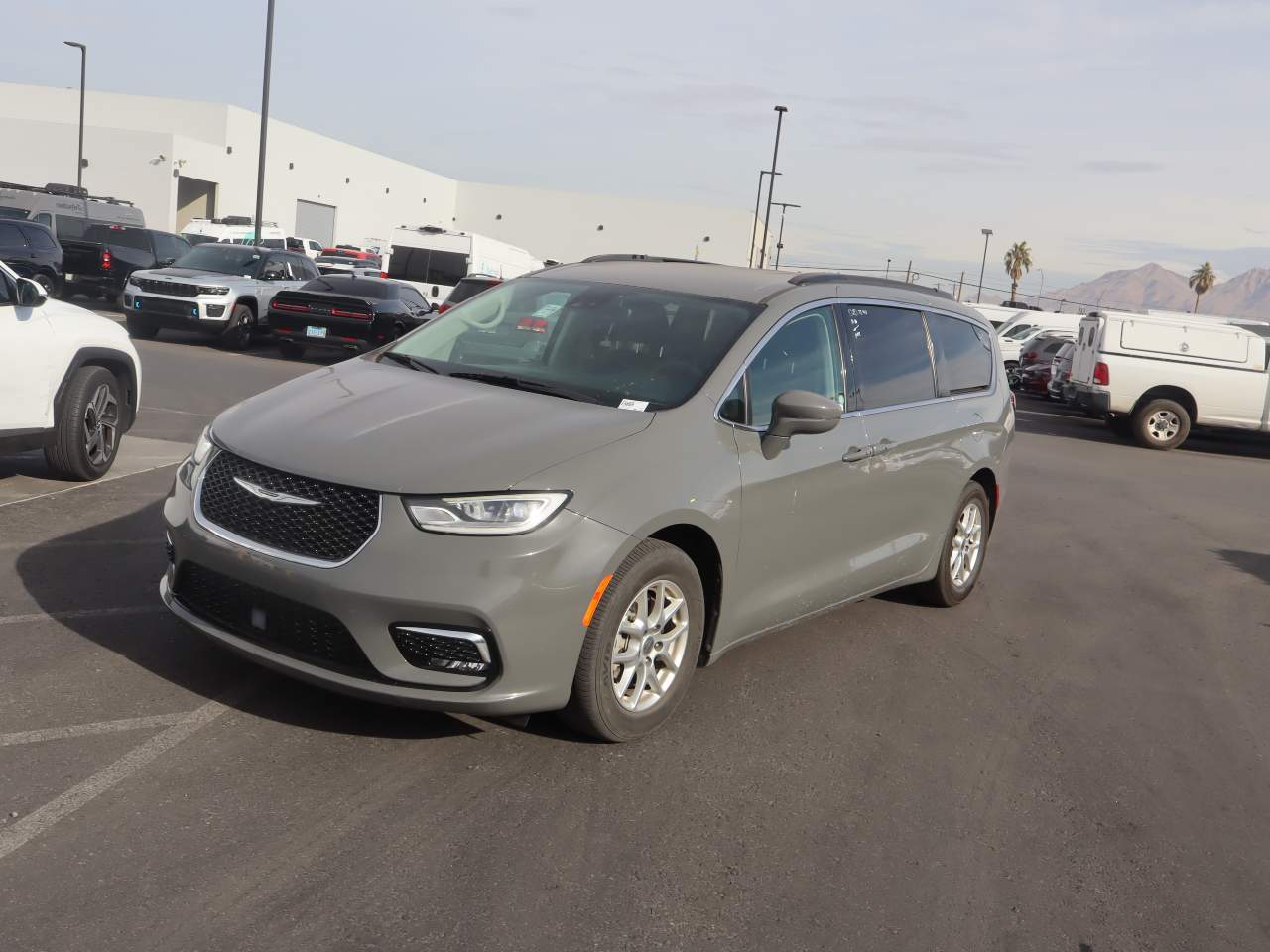 2022 Chrysler Pacifica Touring L