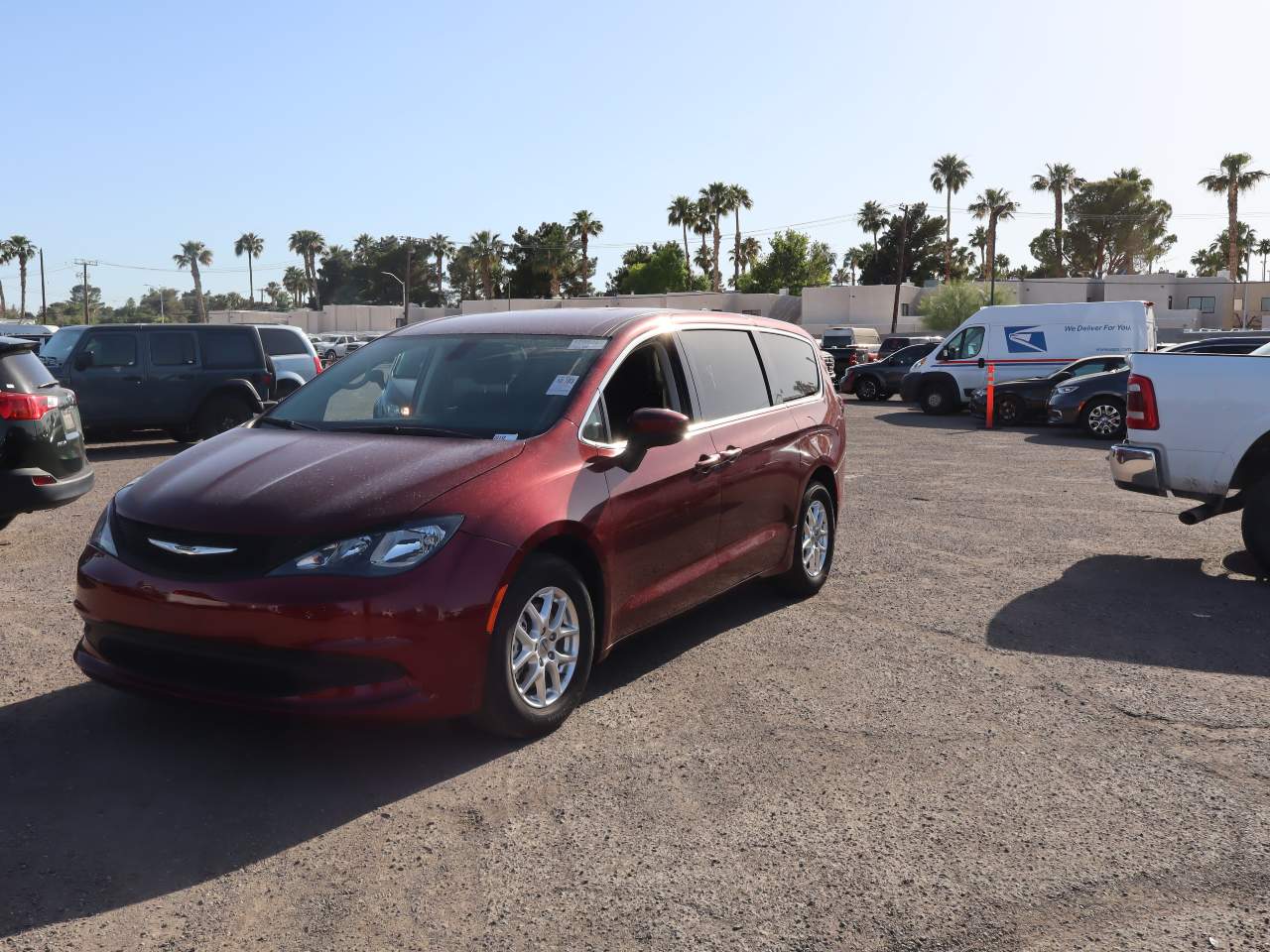 2022 Chrysler Voyager LX