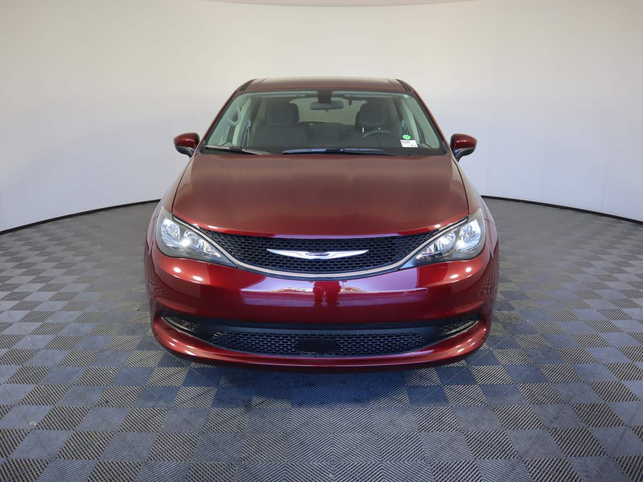 2021 Chrysler Voyager LX