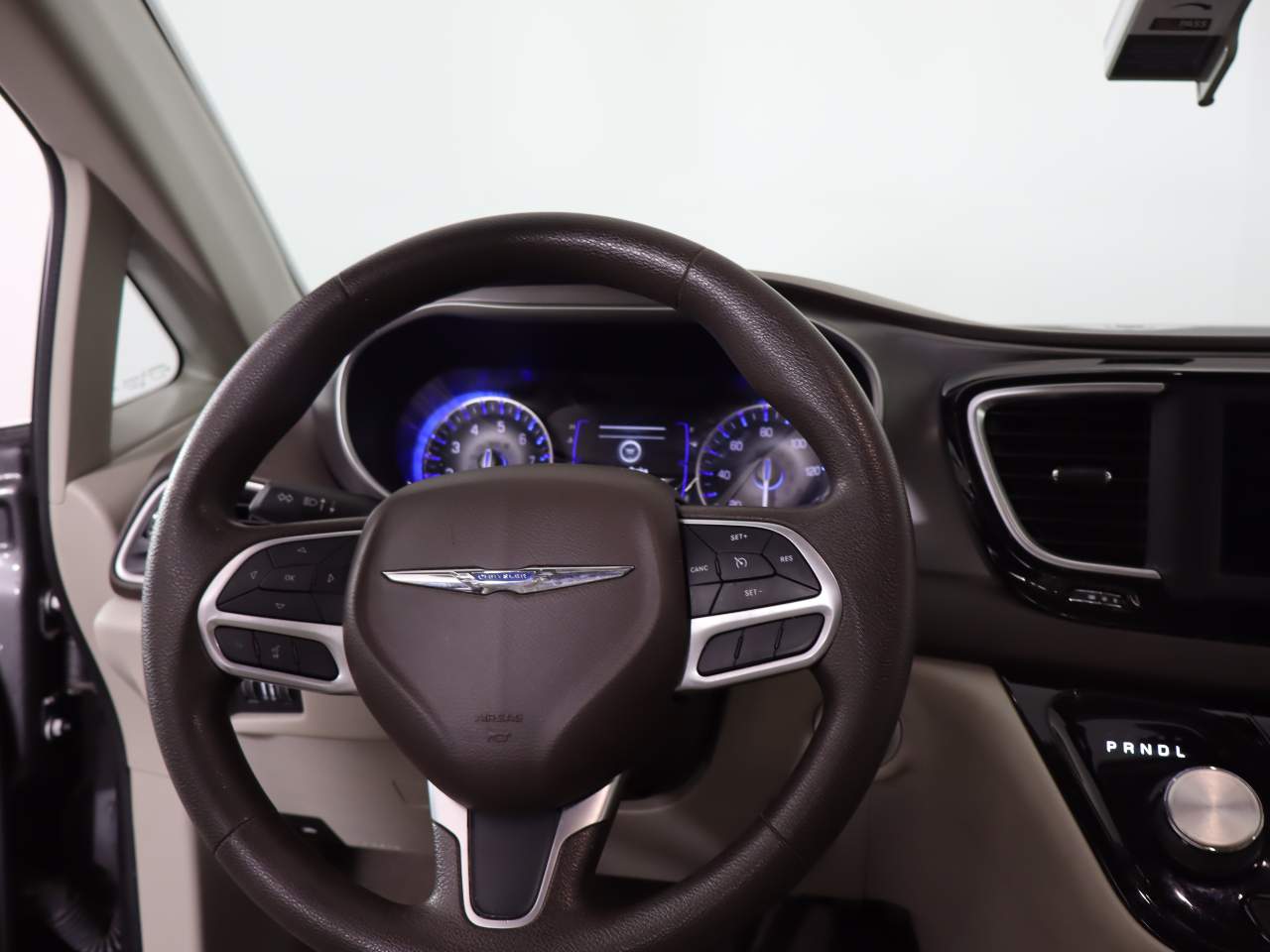 2021 Chrysler Voyager Lxi