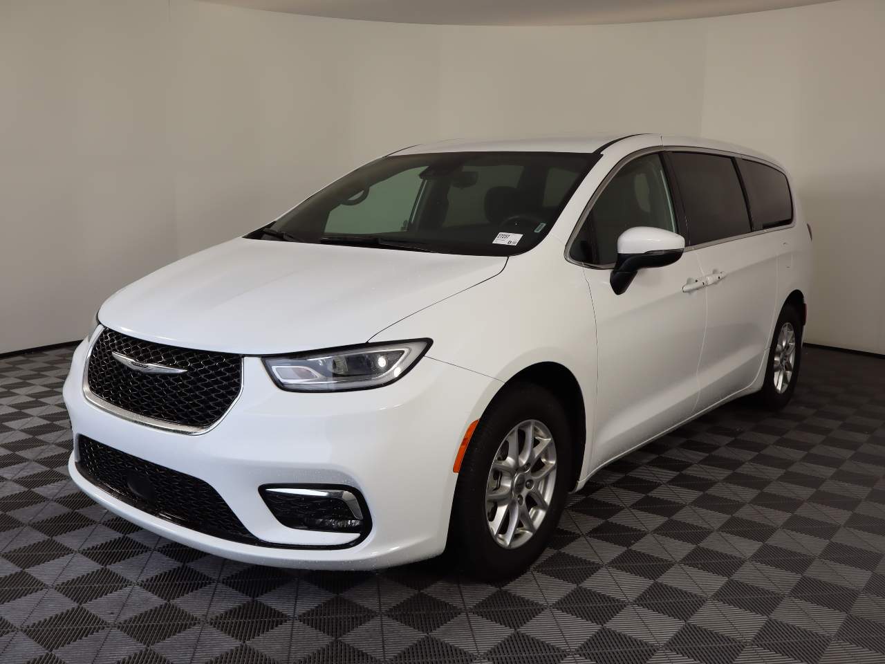 2023 Chrysler Pacifica Touring