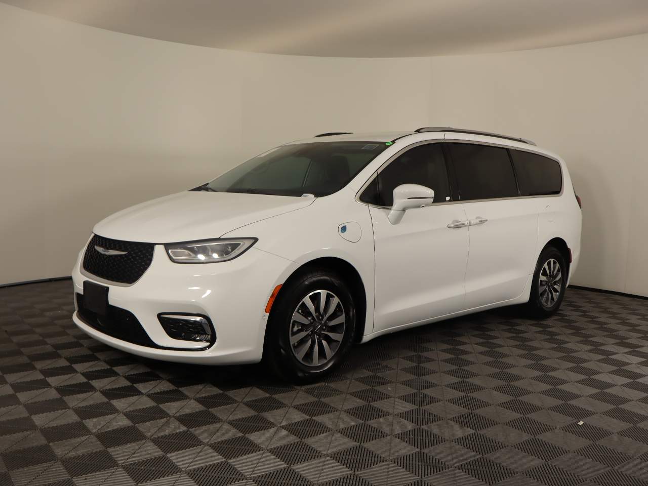 2021 Chrysler Pacifica Hybrid Touring L