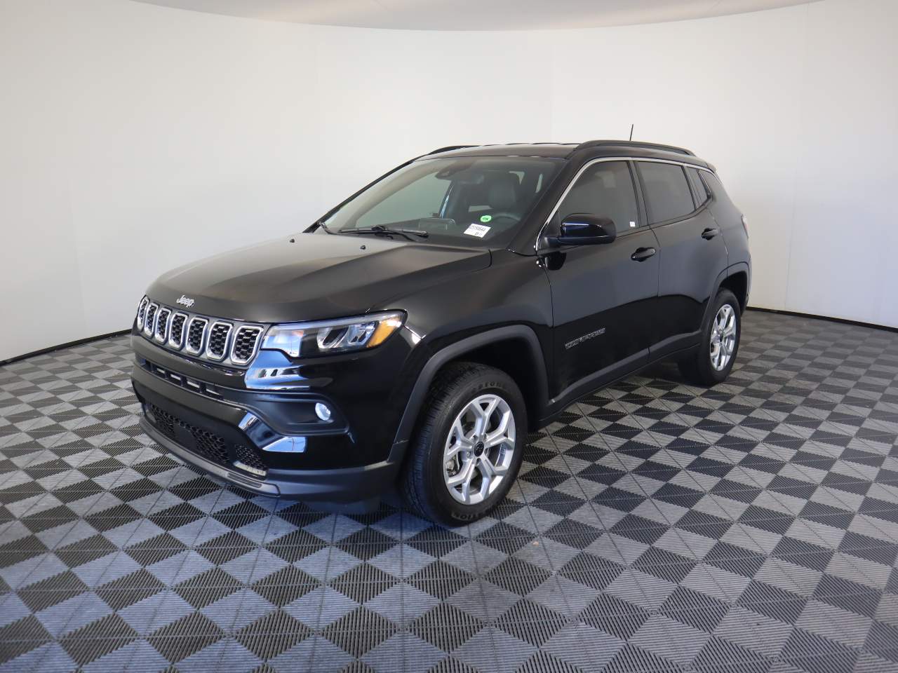 2026 Jeep Compass Latitude 4X4's photo