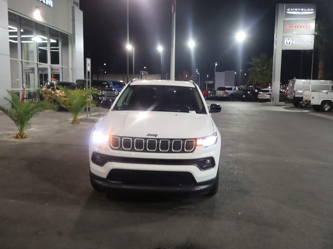 2022 Jeep Compass Latitude Lux