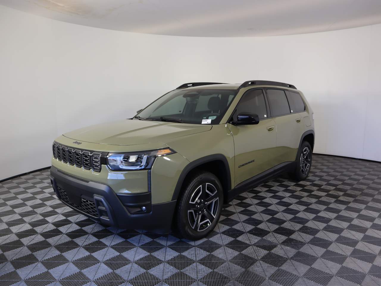 2026 Jeep Cherokee Laredo