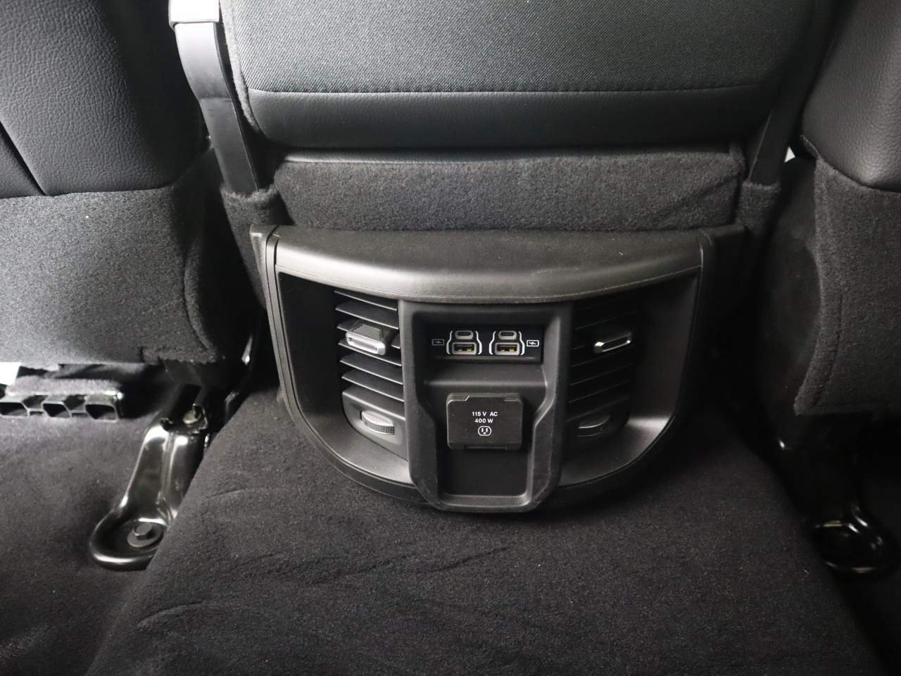 2025 RAM 3500 Laramie - Photo 11