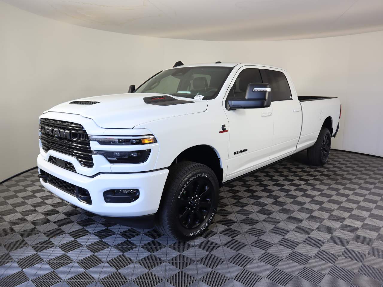 2026 RAM Ram 3500 Pickup Laramie's photo