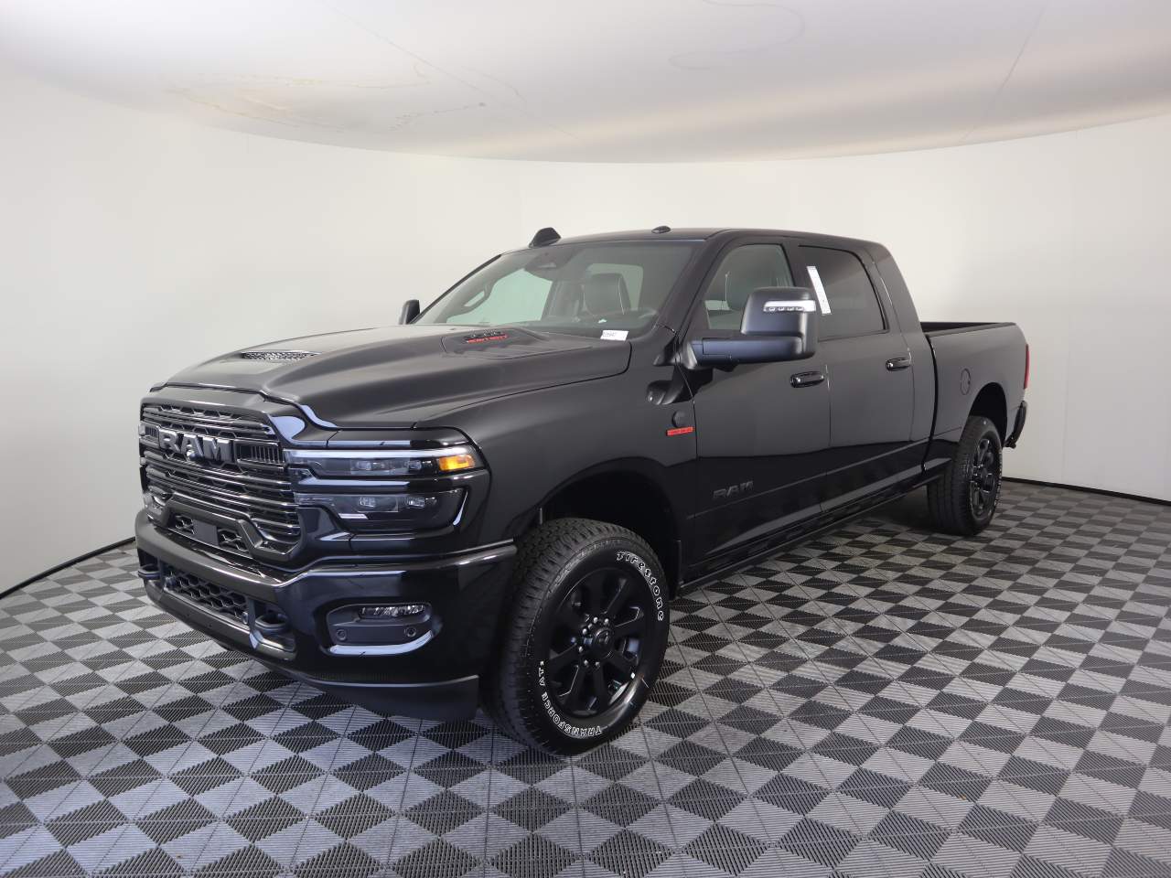 2026 Ram 3500 4WD Crew Cab 160.40in