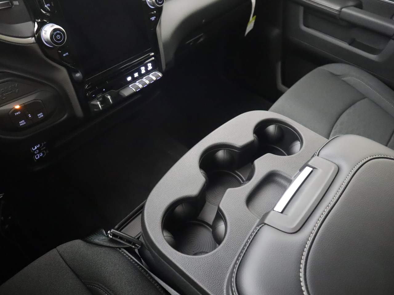 2025 RAM 2500 Big Horn - Photo 15