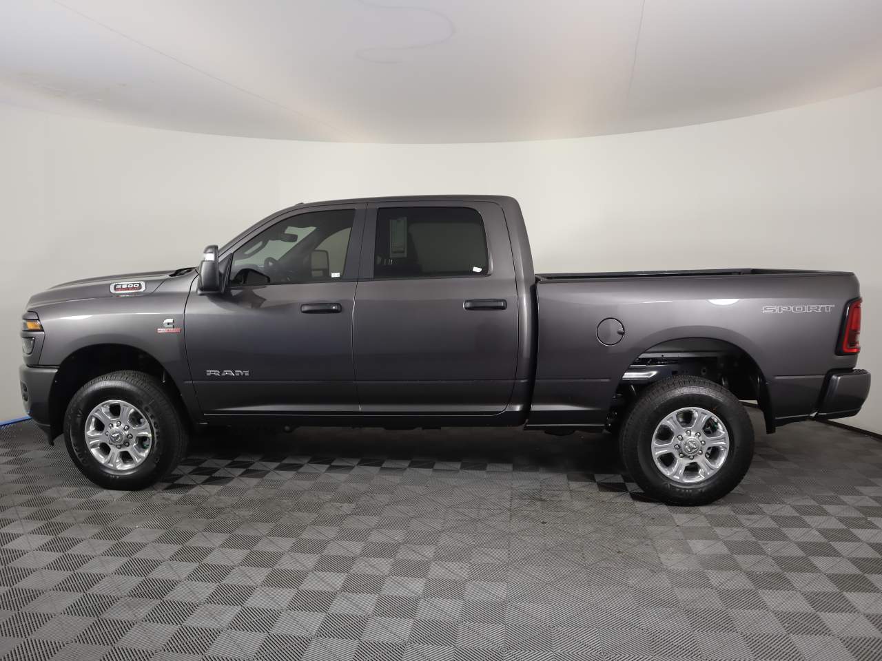 View vehicle photo 3