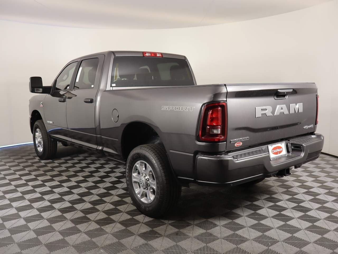 View vehicle photo 4