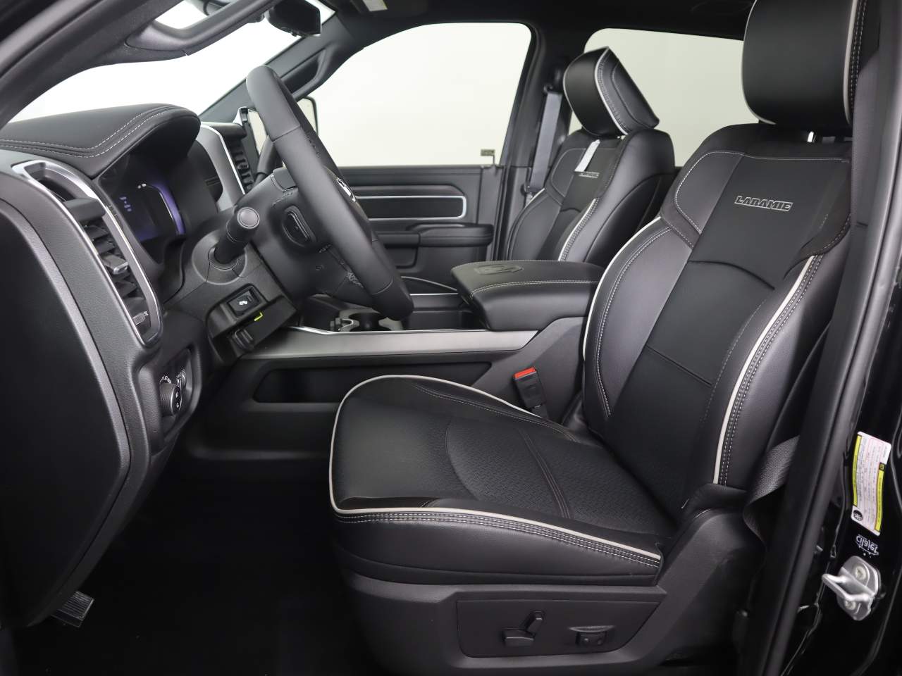 2025 RAM 2500 Laramie - Photo 10