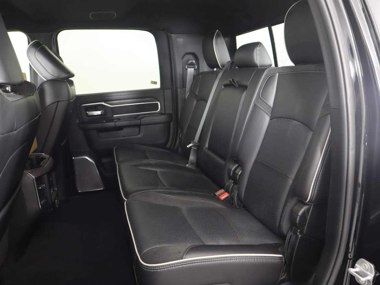 2025 RAM 2500 Laramie - Photo 11