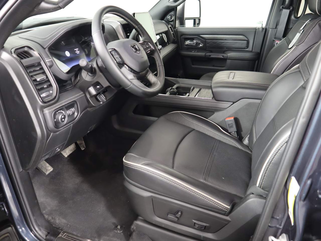 2025 RAM 2500 Limited - Photo 9