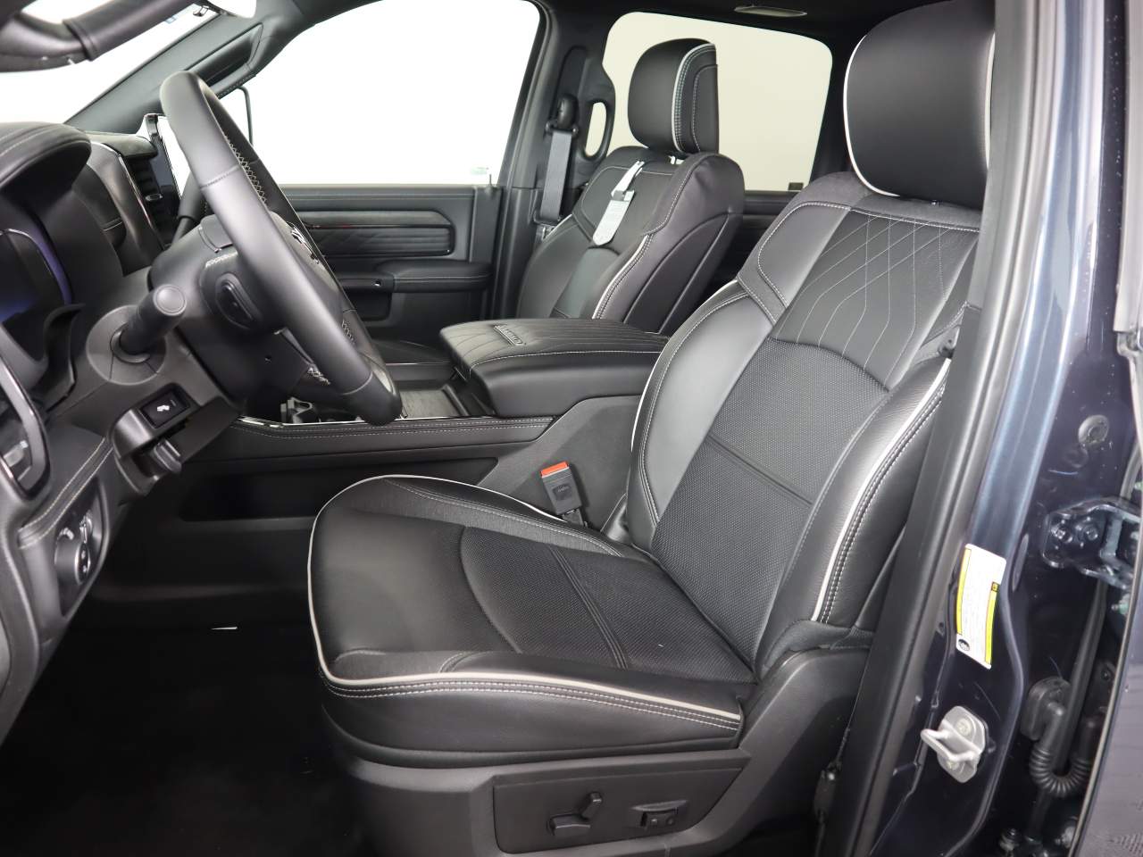 2025 RAM 2500 Limited - Photo 10