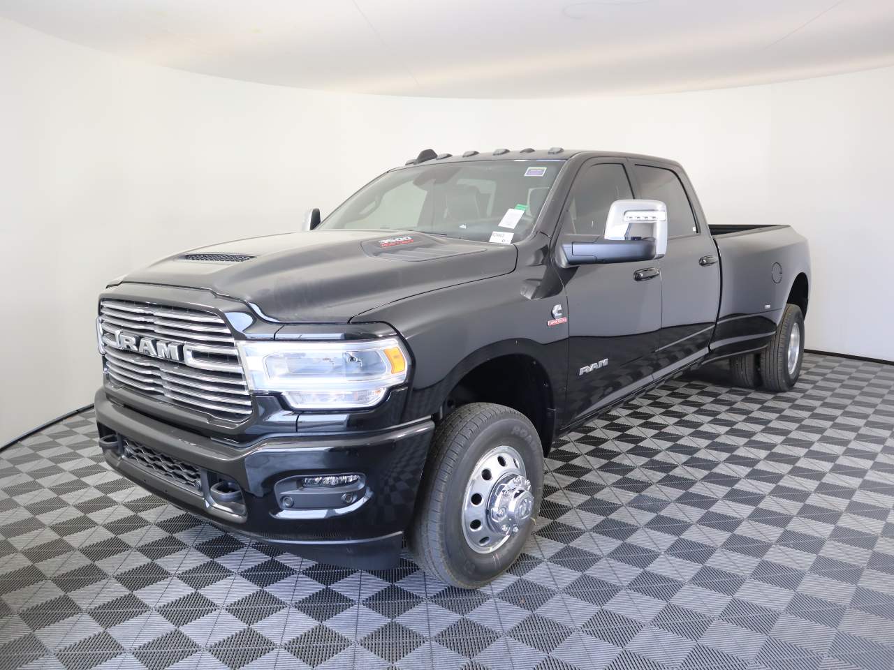 2024 Ram 3500 Laramie