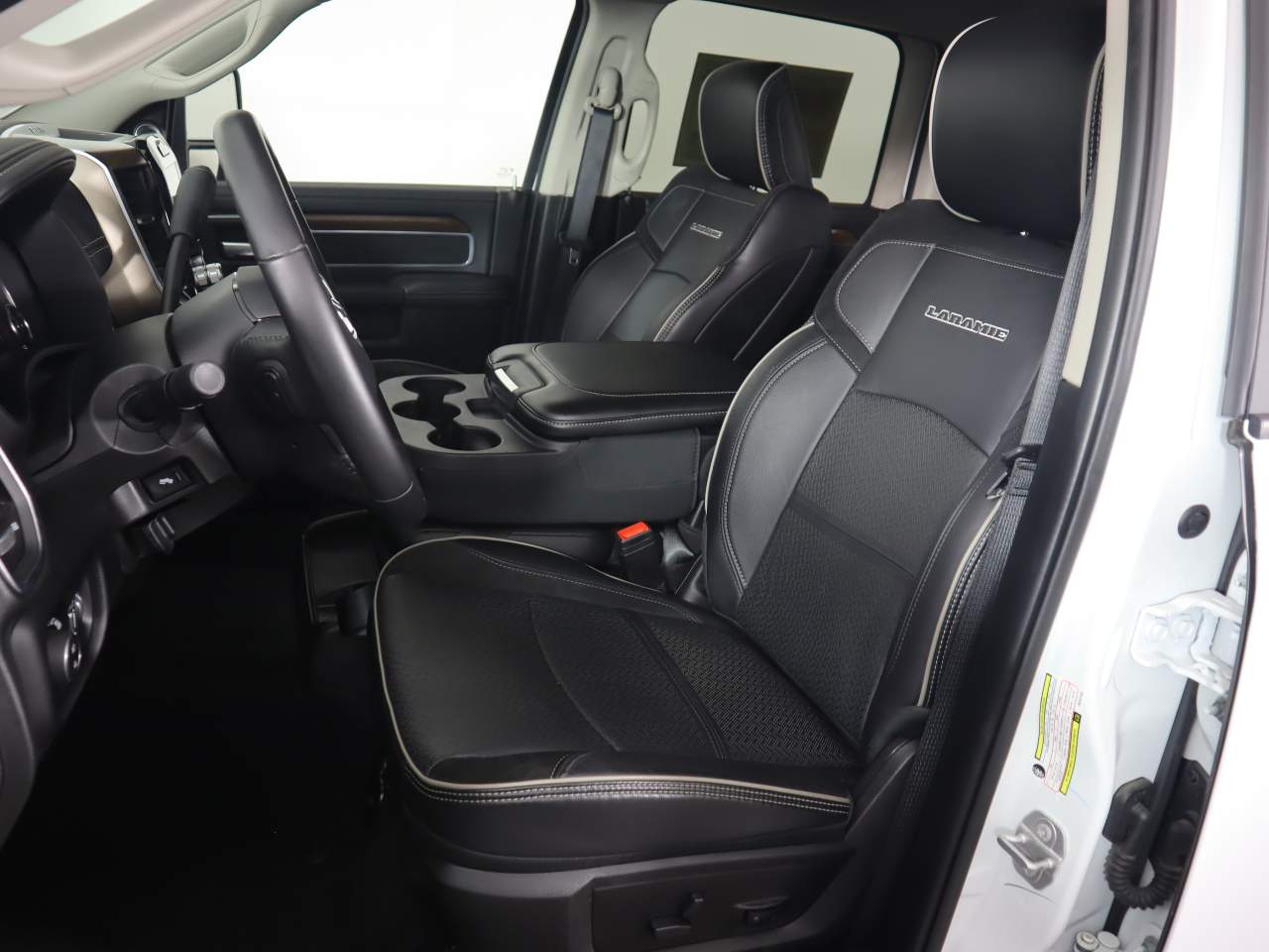 2024 RAM Ram 3500 Pickup Laramie - Photo 9