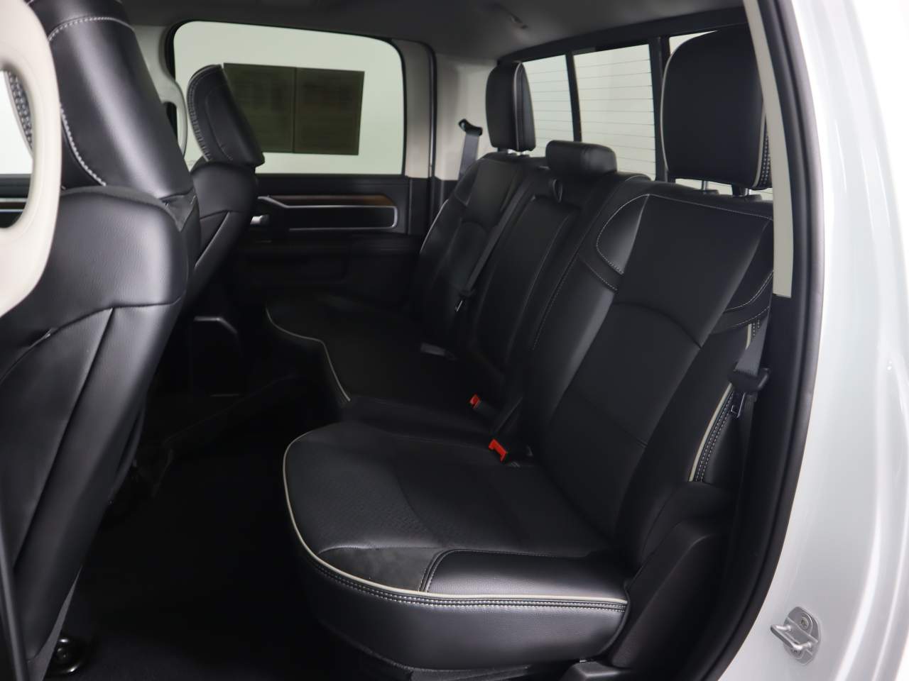 2024 RAM Ram 3500 Pickup Laramie - Photo 10