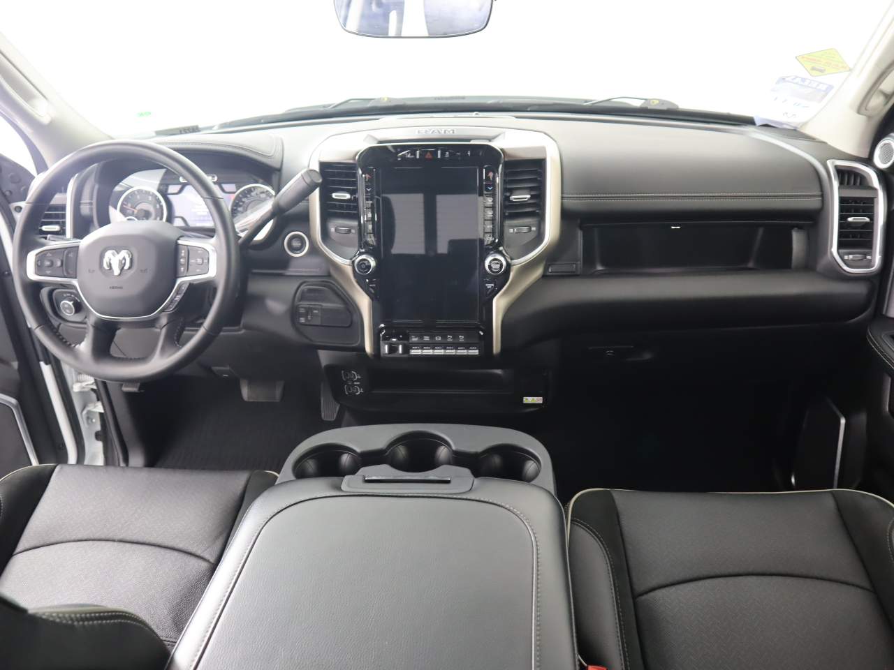 2024 RAM Ram 3500 Pickup Laramie - Photo 12