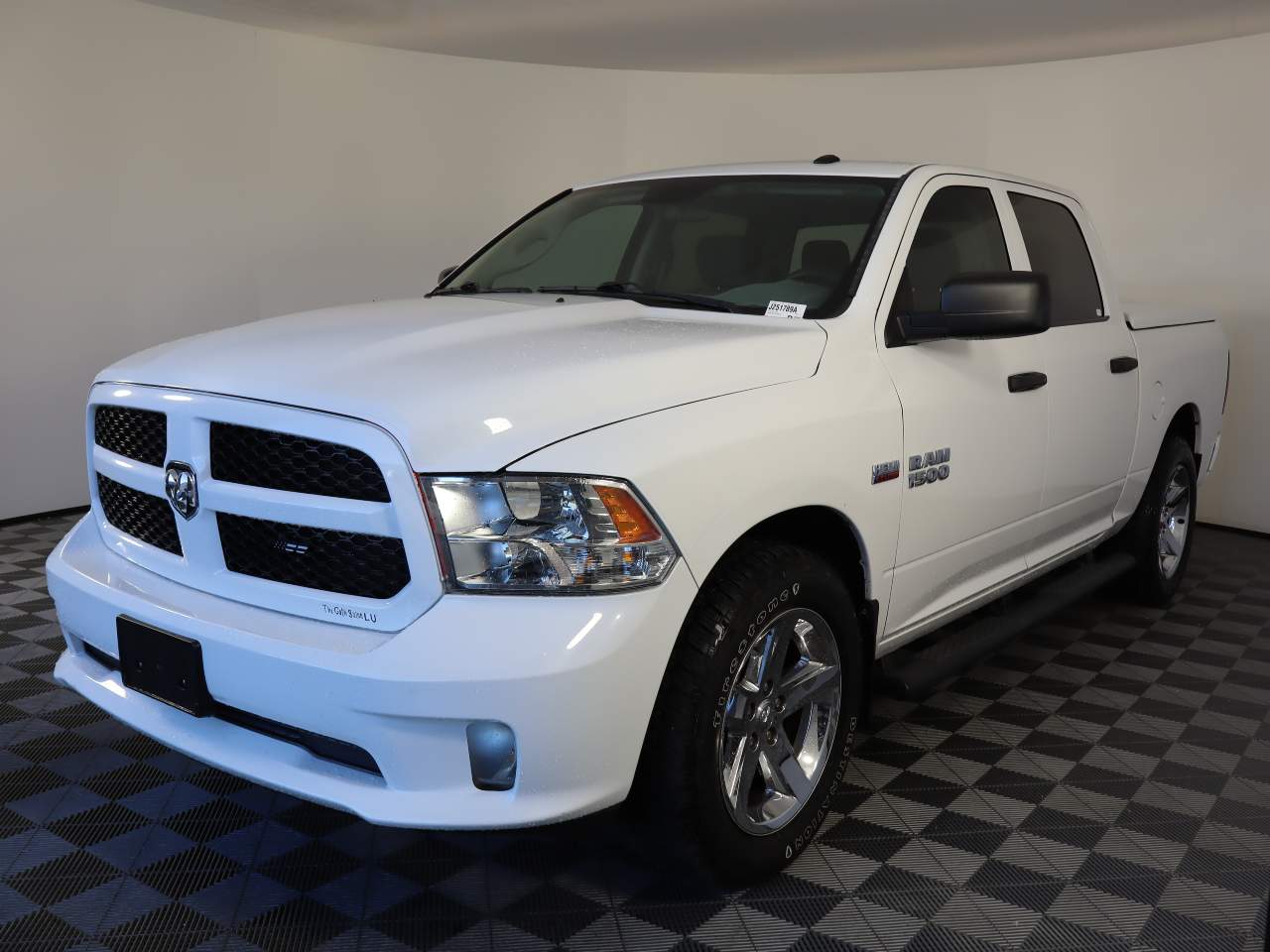 2018 Ram 1500 Express Crew Cab