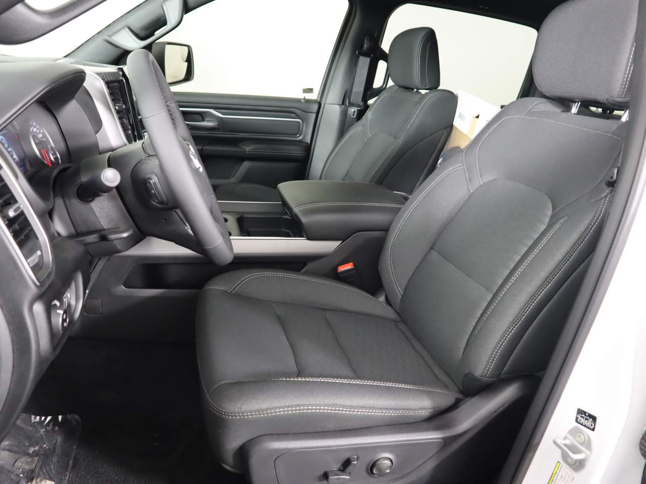 2026 RAM 1500 Big Horn/Lone Star - Photo 9