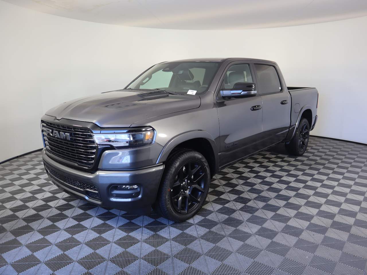 2026 RAM 1500 Laramie 4x4 Crew Cab 5'7's photo