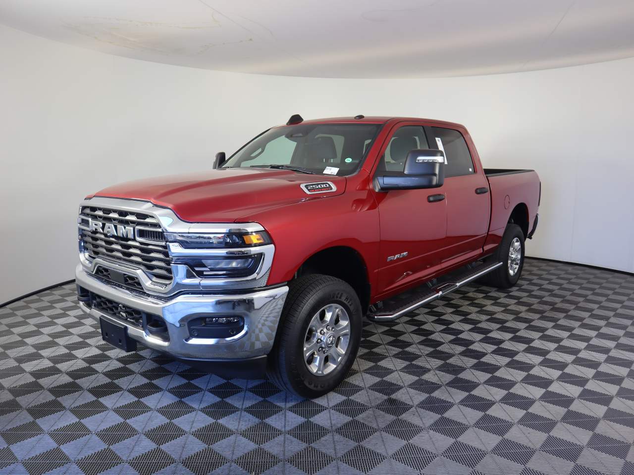Molten Red Pearl Coat 2026 RAM 2500 Pickup Truck Four-Wheel Drive 8-Speed Automatic