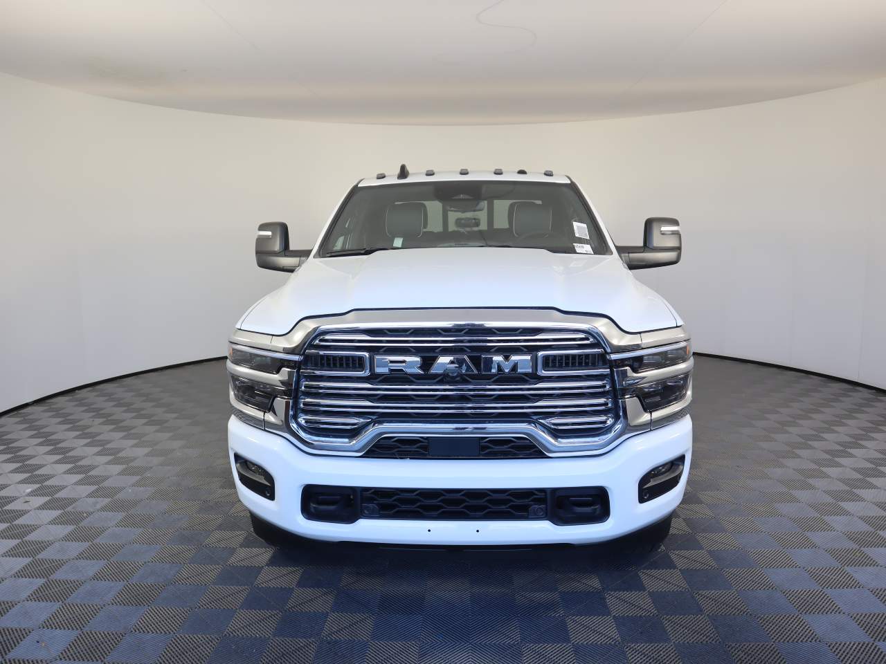 2025 Ram 3500 Crew Cab Chassis