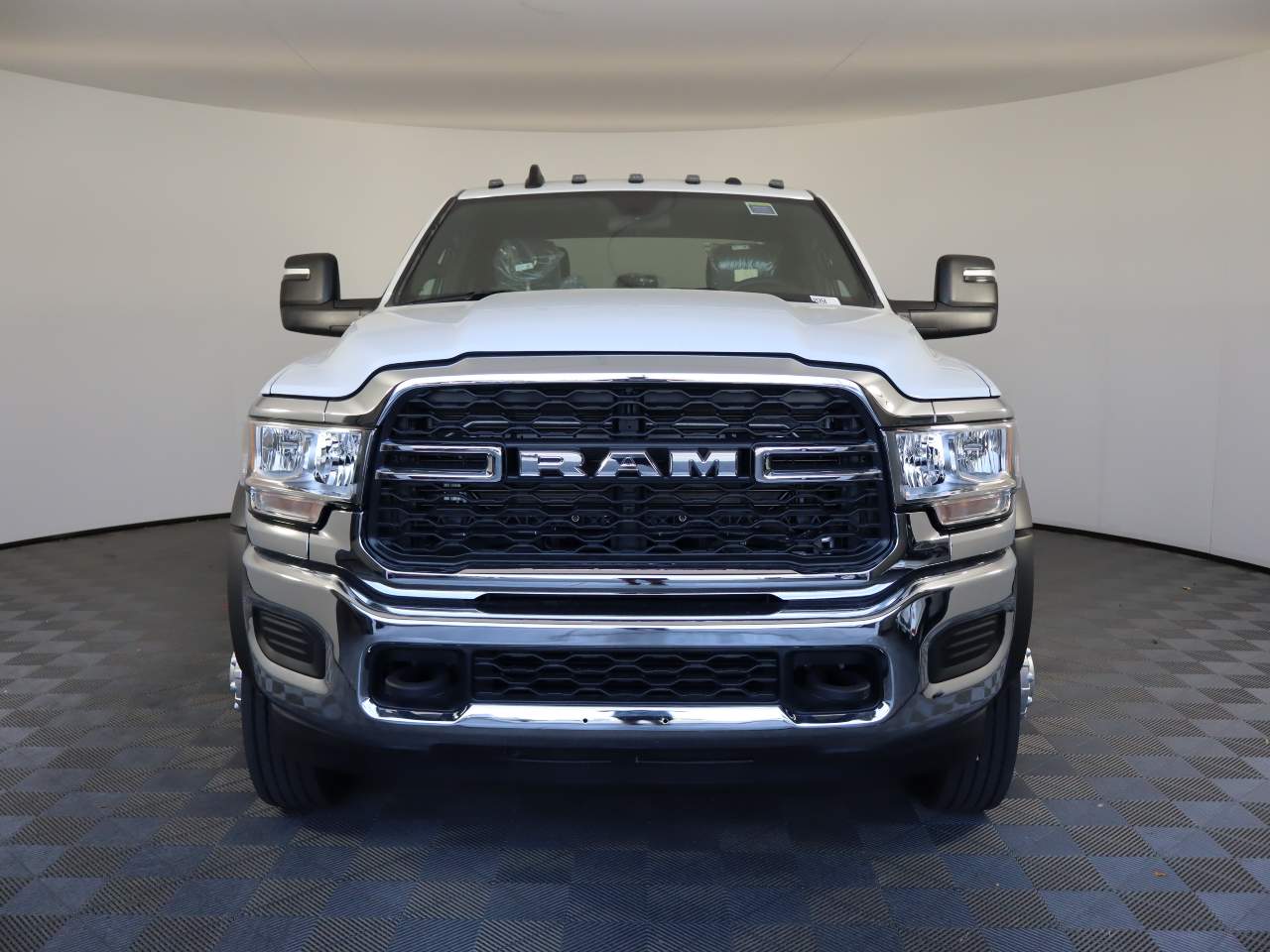 2024 Ram 5500 Chassis Cab Tradesman