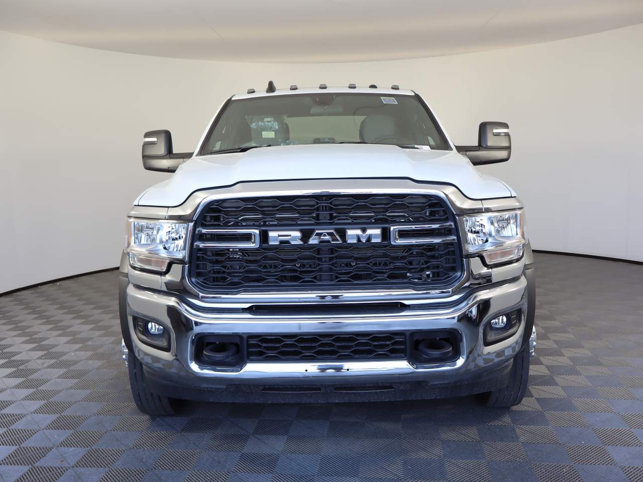 2024 Ram 5500 Chassis Cab Tradesman