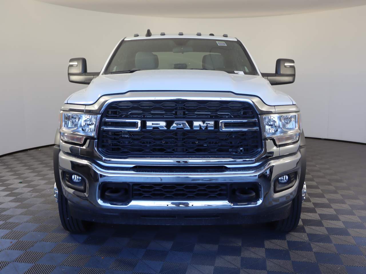 2024 Ram 5500 Chassis Cab Tradesman