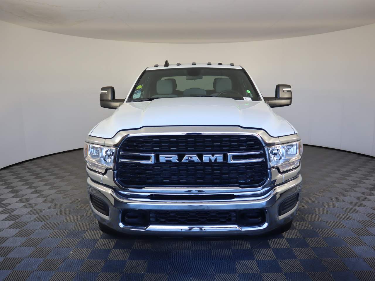 2024 Ram 3500 SLT