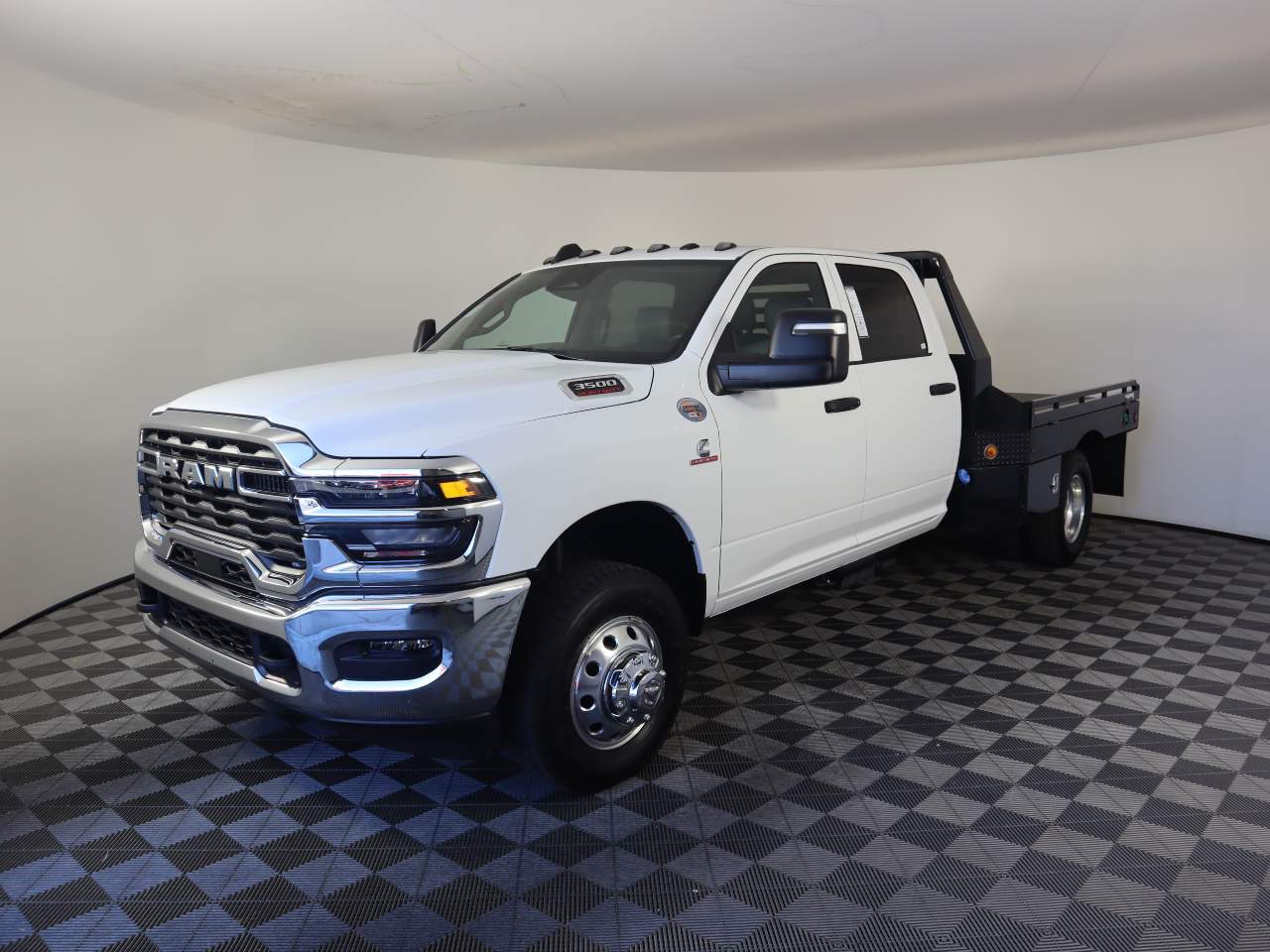 2026 Ram 3500 Crew Cab Chassis
