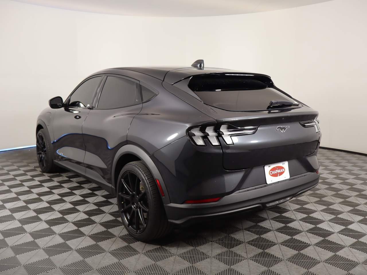 2022 Ford Mustang Mach-E Select photo 2