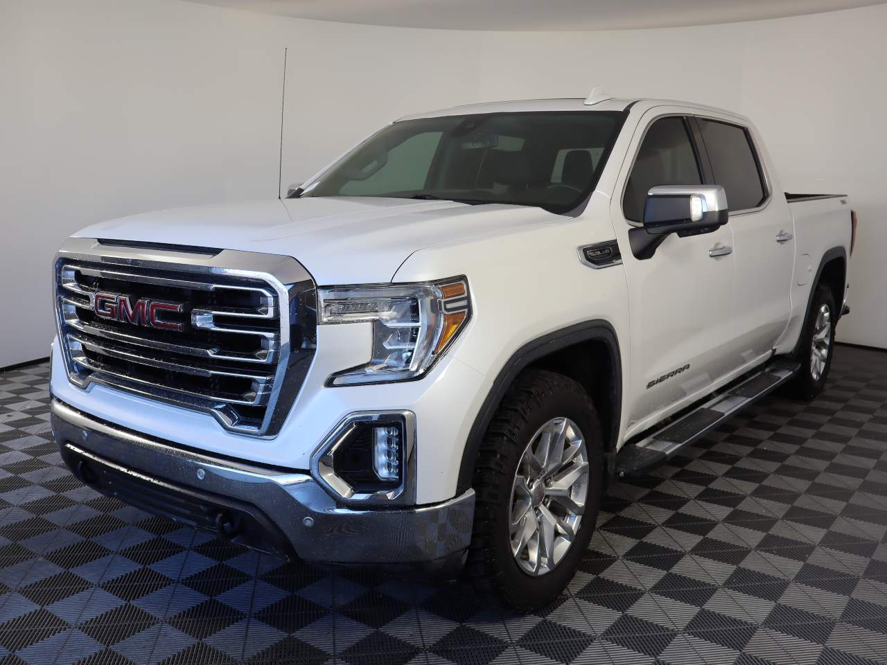 2021 GMC Sierra 1500 SLT Crew Cab