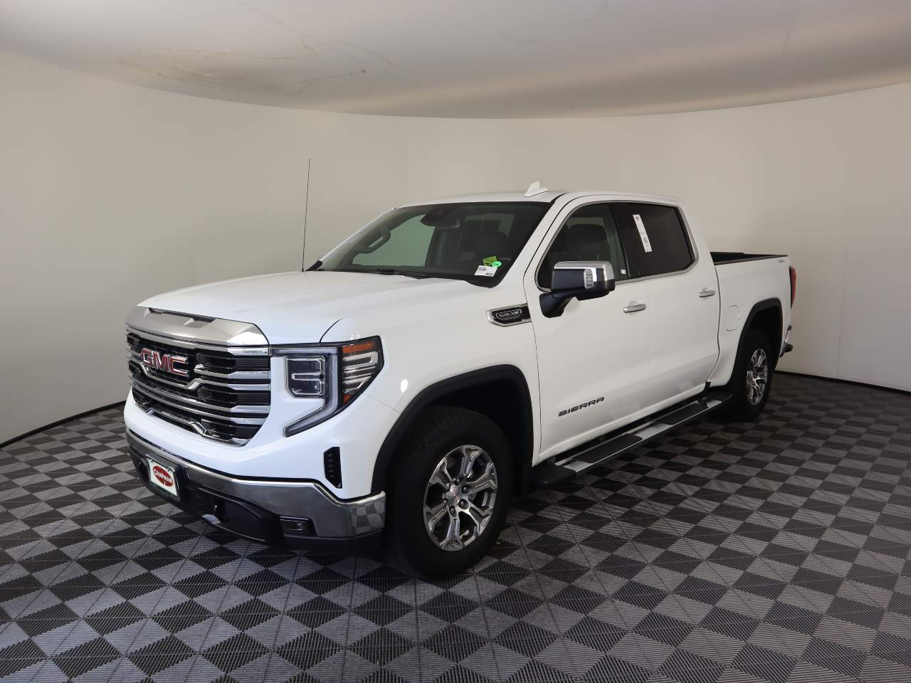 2024 GMC Sierra 1500 SLT Crew Cab