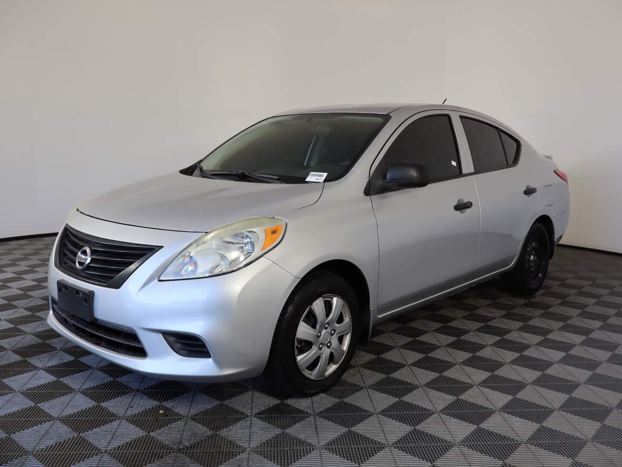 2014 Nissan Versa 1.6 S Plus