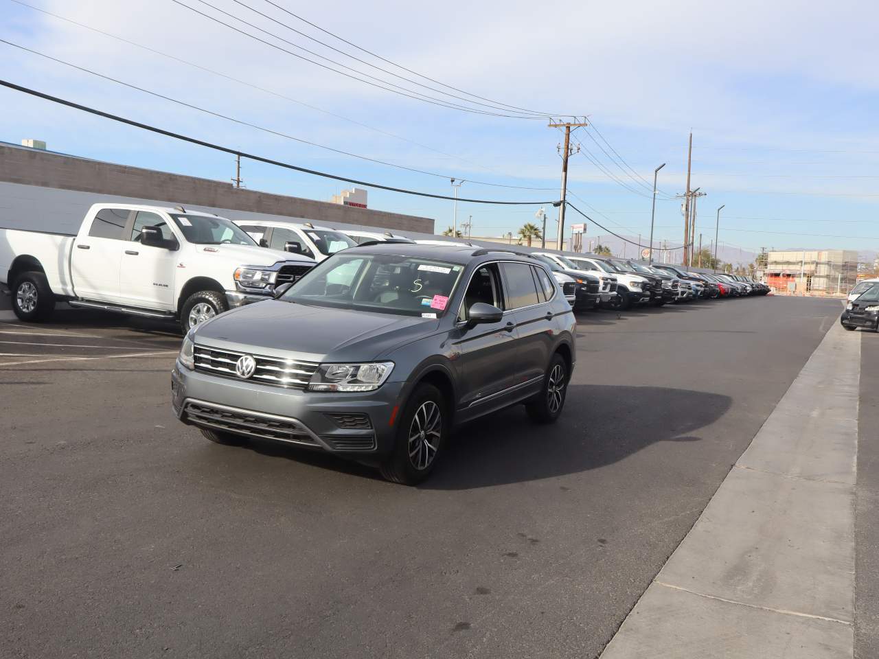 2020 Volkswagen Tiguan SE R-Line Black