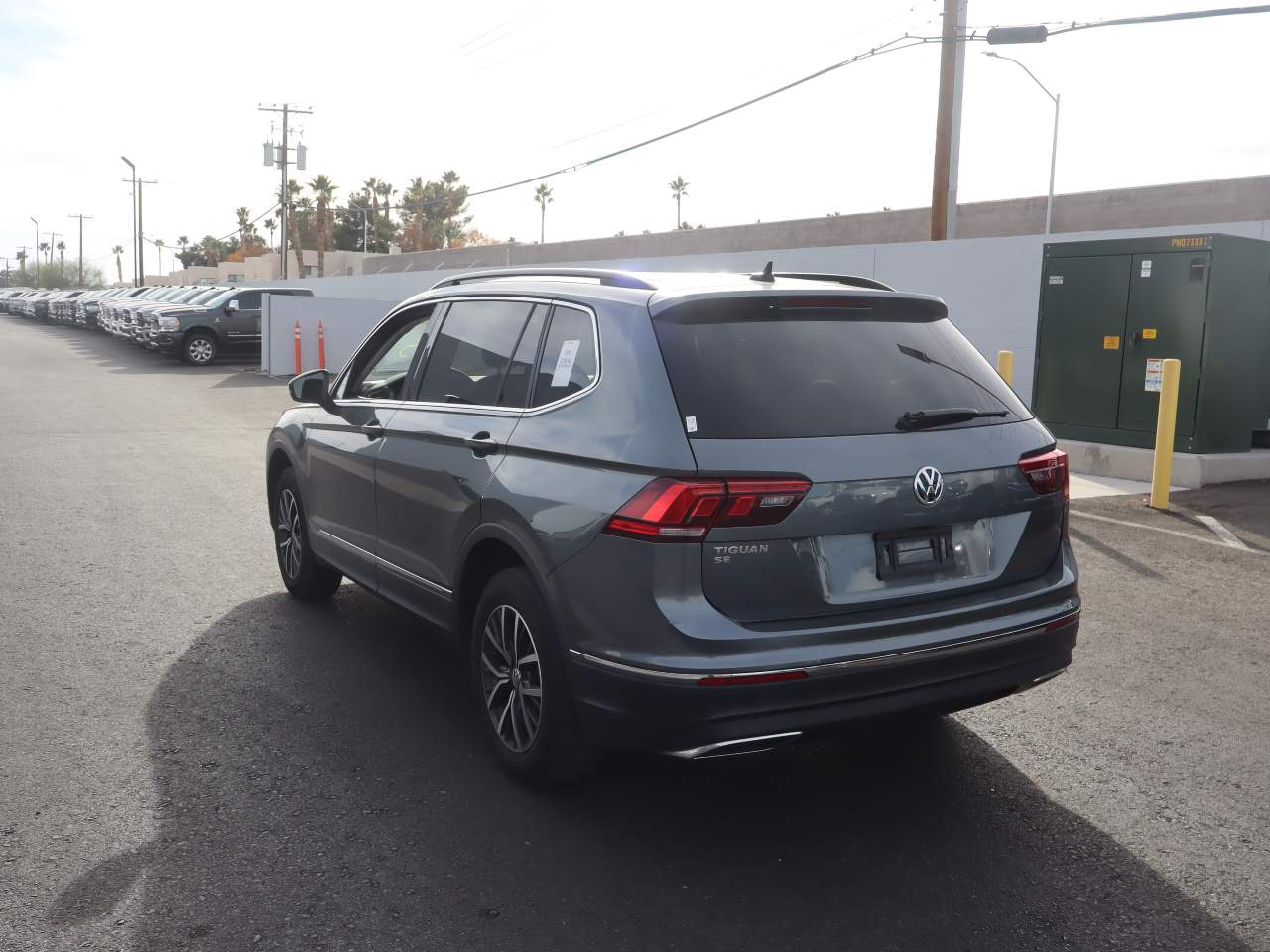 2020 Volkswagen Tiguan SE R-Line Black