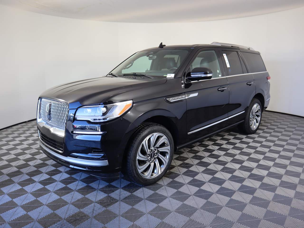 2024 Lincoln Navigator Reserve's photo