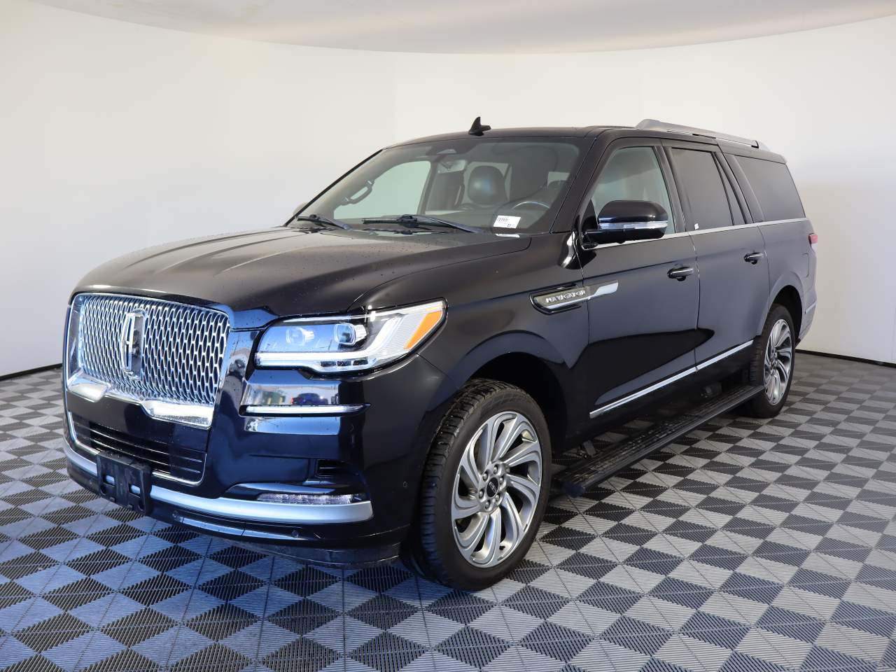 2023 Lincoln Navigator L Reserve