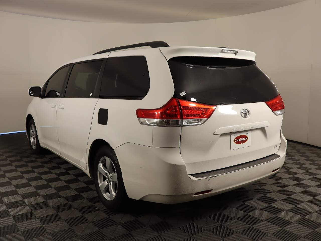 2011 Toyota Sienna LE 8-Passenger