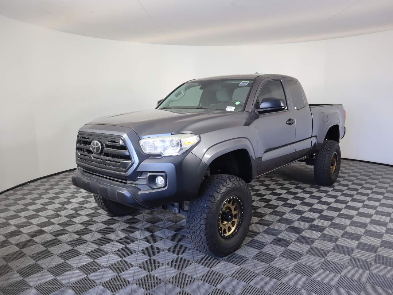 2018 Toyota Tacoma SR Extended Cab