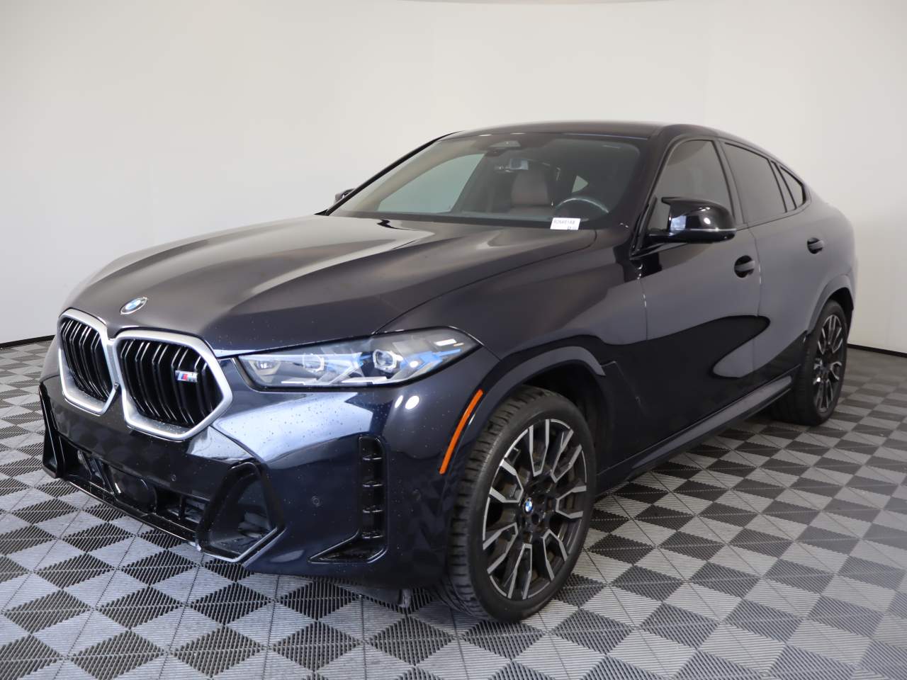 2024 BMW X6 M60i