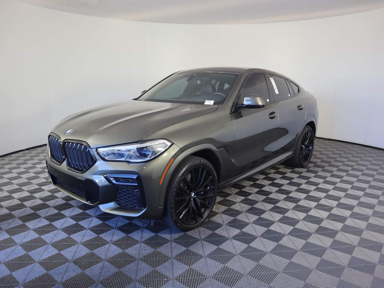2022 BMW X6 M50i