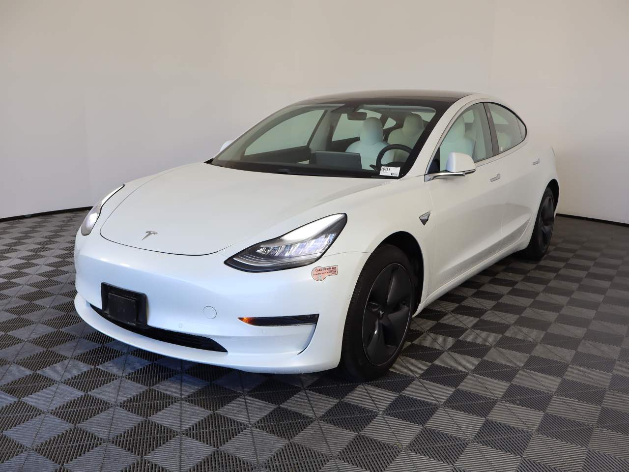 2020 Tesla Model 3 Standard Range